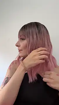 alesziarose online show from 11-17-25, 07:19