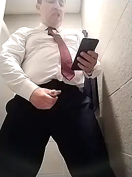 Snapshot of BigCristh79 chatting on 10-06-25, 07:50 BigCristh79 online show from 10-06-25, 07:50