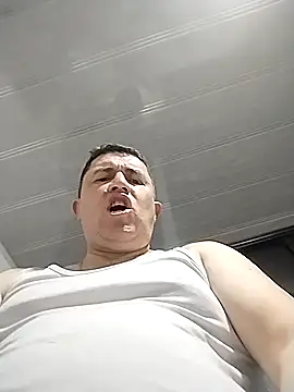 Snapshot of BigCristh79 chatting on 11-05-25, 08:53 BigCristh79 online show from 11-05-25, 08:53