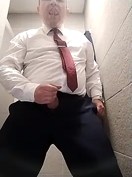 Snapshot of BigCristh79 chatting on 11-08-25, 09:13 BigCristh79 online show from 11-08-25, 09:13