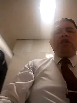 Snapshot of BigCristh79 chatting on 11-16-25, 01:28 BigCristh79 online show from 11-16-25, 01:28