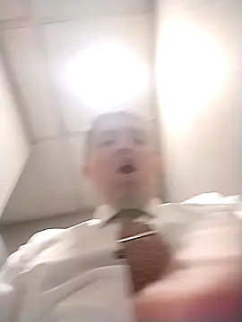 Snapshot of BigCristh79 chatting on 11-17-25, 05:08 BigCristh79 online show from 11-17-25, 05:08