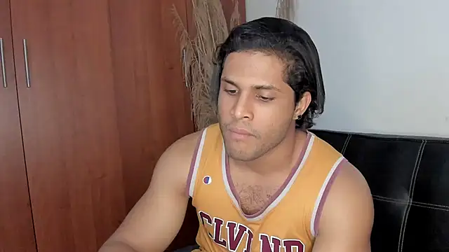 Snapshot of Evansdark1 chatting on 10-23-25, 02:11 Evansdark1 online show from 10-23-25, 02:11