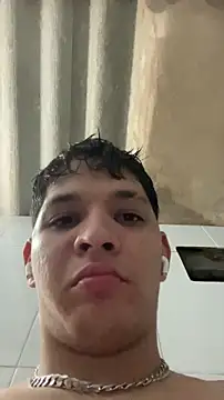 Snapshot of RobinLenoxx chatting on 11-01-25, 06:37 RobinLenoxx online show from 11-01-25, 06:37