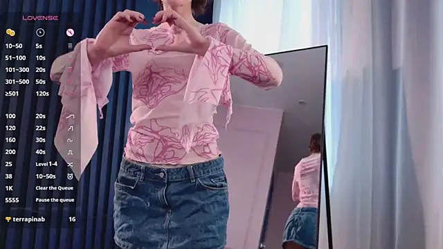 chloe dreammm online show from 02-06-26, 12:19