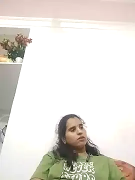 Snapshot of JHILMIL chatting on 10-13-25, 04:29 JHILMIL online show from 10-13-25, 04:29