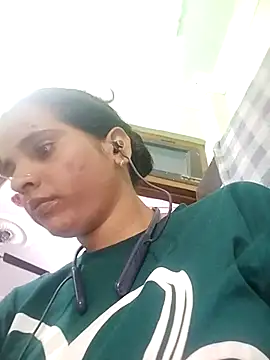 Snapshot of JHILMIL chatting on 11-07-25, 04:45 JHILMIL online show from 11-07-25, 04:45