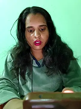 Snapshot of JHILMIL chatting on 11-17-25, 04:13 JHILMIL online show from 11-17-25, 04:13