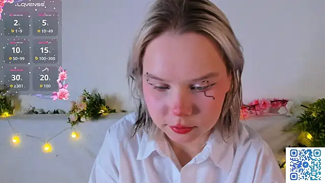 Snapshot of girlllsooft chatting on 11-01-25, 01:29 girlllsooft online show from 11-01-25, 01:29