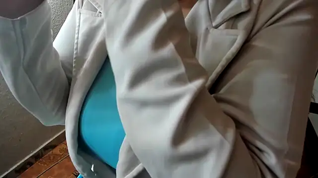 Snapshot of katherine_blair chatting on 03-24-26, 12:54 katherine blair online show from 03-24-26, 12:54