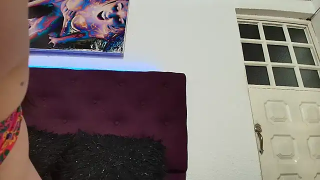 Snapshot of katherine_blair chatting on 03-31-26, 01:11 katherine blair online show from 03-31-26, 01:11