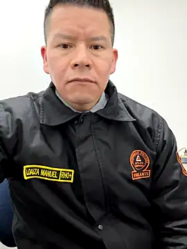 Snapshot of Manu0586 chatting on 10-11-25, 08:57 Manu0586 online show from 10-11-25, 08:57