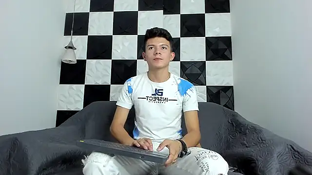 AndyFame1 online show from 09-15-25, 07:03