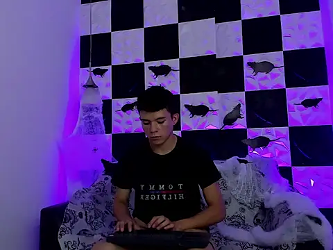 AndyFame1 online show from 10-14-25, 06:52