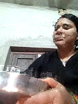 couple 71 online show from 12-15-25, 08:02