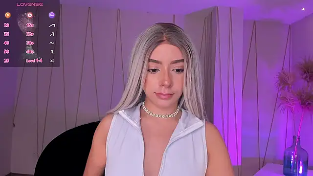 IsabellaMoreau online show from 02-01-26, 06:17