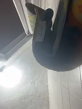 Snapshot of freedmar chatting on 11-16-25, 01:06 freedmar online show from 11-16-25, 01:06