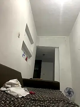 Snapshot of freedmar chatting on 11-23-25, 04:23 freedmar online show from 11-23-25, 04:23