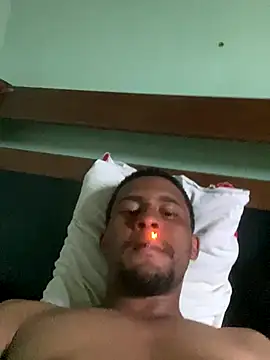 Snapshot of freedmar chatting on 12-15-25, 08:24 freedmar online show from 12-15-25, 08:24