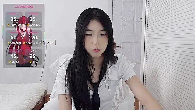 zhizhi0000 online show from 10-21-25, 06:41