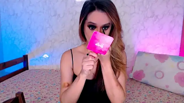 Snapshot of B0rn2Porn chatting on 11-08-25, 01:50 B0rn2Porn online show from 11-08-25, 01:50