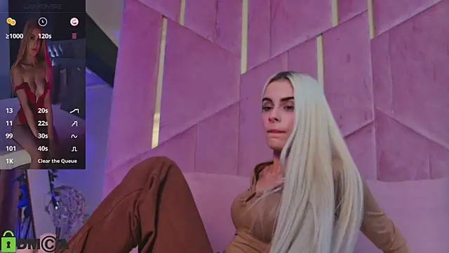 SelenaDaze online show from 10-17-25, 03:42