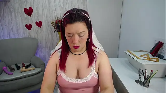 Snapshot of VeronicaBlake chatting on 03-09-26, 12:42 VeronicaBlake online show from 03-09-26, 12:42