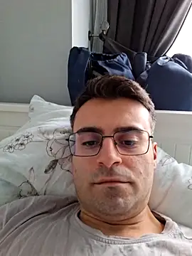 Obstacless online show from 02-04-26, 06:41