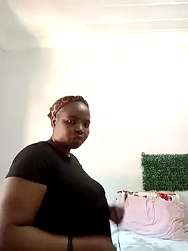 Snapshot of ShySexyBaddiexx chatting on 10-16-25, 08:48 ShySexyBaddiexx online show from 10-16-25, 08:48