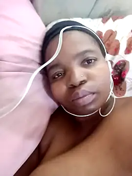 Snapshot of ShySexyBaddiexx chatting on 11-06-25, 09:21 ShySexyBaddiexx online show from 11-06-25, 09:21