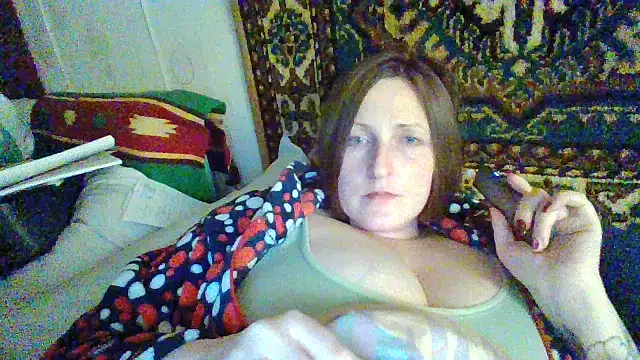 Snapshot of AllaSowinskaya chatting on 10-13-25, 06:52 AllaSowinskaya online show from 10-13-25, 06:52