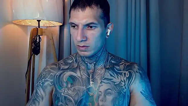 Snapshot of Shane_Clay chatting on 11-04-25, 01:16 Shane Clay online show from 11-04-25, 01:16