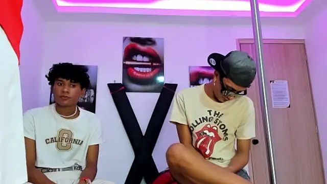 TWINKS FRIENDS online show from 10-24-25, 07:27