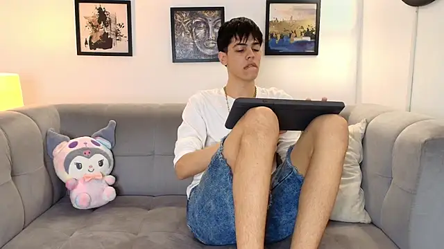 TWINKS FRIENDS online show from 04-14-26, 01:17