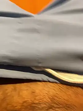 girlslvrs online show from 01-12-26, 09:09