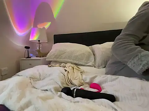 FrancescaXO online show from 02-05-26, 08:30