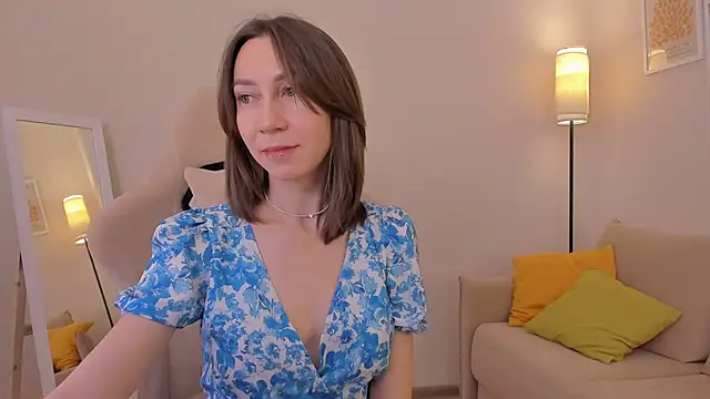 Snapshot of GoodGlamorGirl chatting on 02-18-26, 04:19 GoodGlamorGirl online show from 02-18-26, 04:19