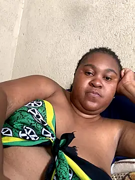 Snapshot of ChubbyAssyiyer chatting on 11-12-25, 11:21 ChubbyAssyiyer online show from 11-12-25, 11:21