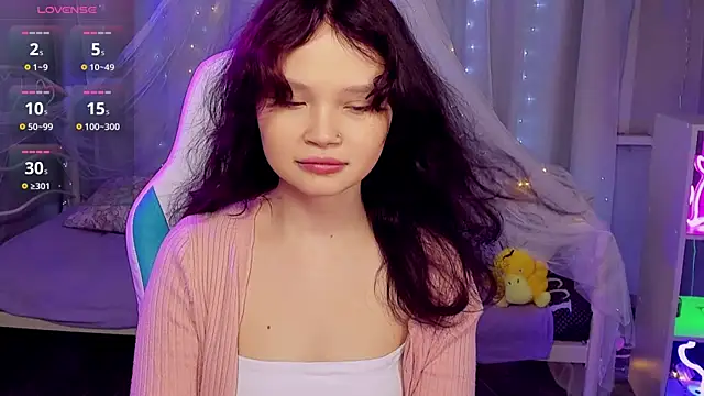 EmilyChaves online show from 04-15-26, 07:37