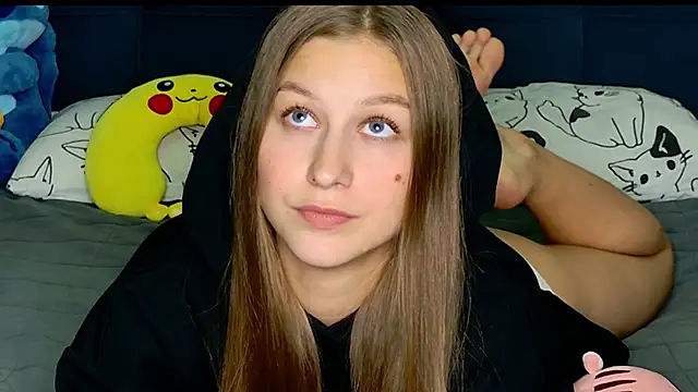 MissEmilyMiller online show from 11-20-25, 05:56