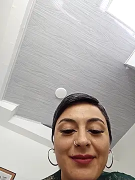 Snapshot of Daniela_Leonn chatting on 11-06-25, 08:43 Daniela Leonn online show from 11-06-25, 08:43