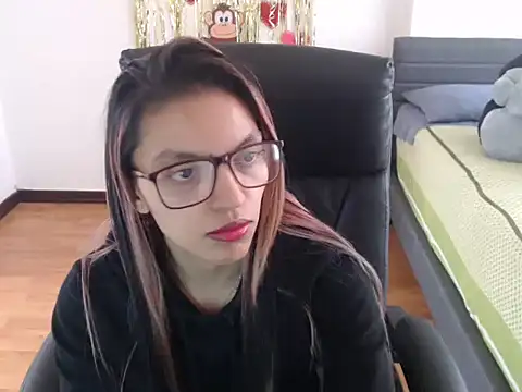 Snapshot of sanderste1 chatting on 09-11-25, 03:34 sanderste1 online show from 09-11-25, 03:34