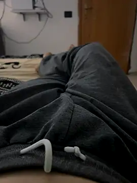 Snapshot of Eris_ chatting on 09-16-25, 09:27 Eris  online show from 09-16-25, 09:27