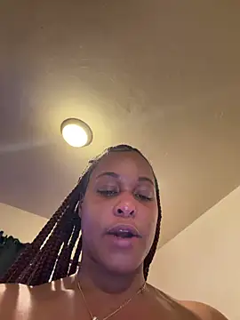 Snapshot of yummy0322 chatting on 02-05-26, 02:49 yummy0322 online show from 02-05-26, 02:49