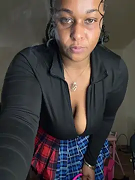 Snapshot of yummy0322 chatting on 02-18-26, 11:33 yummy0322 online show from 02-18-26, 11:33