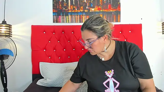 carolinacrus01 online show from 02-17-26, 03:19