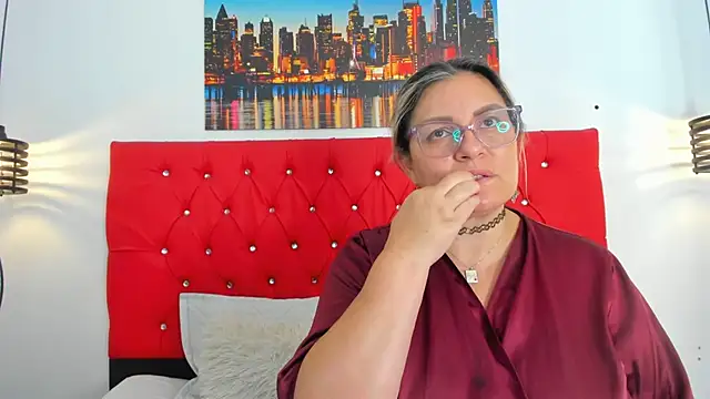 carolinacrus01 online show from 03-02-26, 04:25