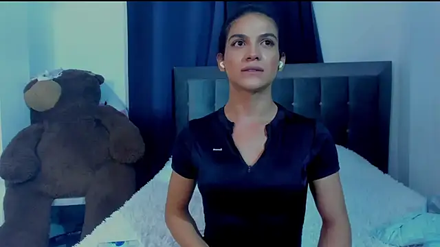 Snapshot of ISA_BELLA_VZL chatting on 11-04-25, 10:42 ISA BELLA VZL online show from 11-04-25, 10:42