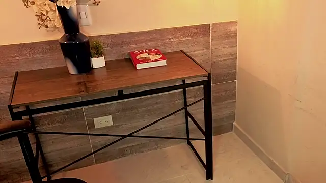 LiLLiAnderson online show from 11-14-25, 11:31