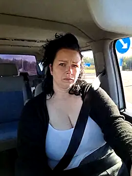 Chrissy Christal online show from 10-16-25, 08:59